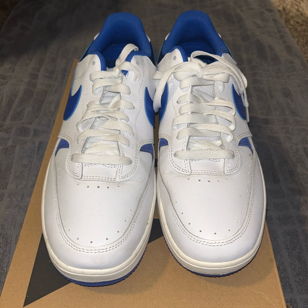 Nike Men's White and Royal Blue Sneakers